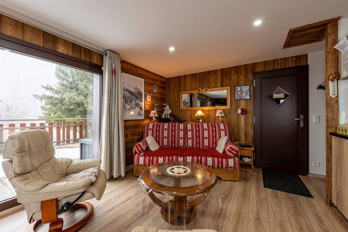 Maison de vacances 'D'Aillon' avec vue sur les montagnes, terrasse privée et Wi-Fi in Aillon-le-Jeune, Région de Chambéry