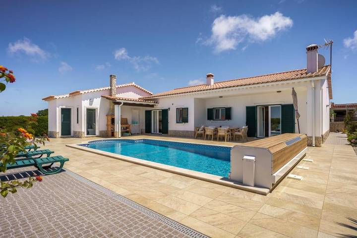 Casa de férias para 6 pessoas, com Terraço e Jardim e ainda Piscina and Vista para o lago em Vale de Telha