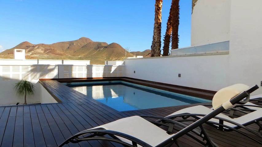 Chalet para 8 personas, con jardín además de piscina y vistas, Se admiten mascotas en Cabo de Gata - 3