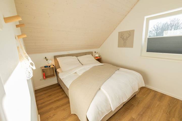 Maison de vacances neuve avec nombreux atouts (sauna, cheminée, premier rang lac) in Nordhorn, Arrondissement du Comté de Bentheim