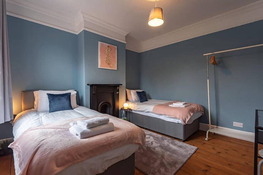 Cosy Holiday Home in Berkshire in Reading, Berkshire