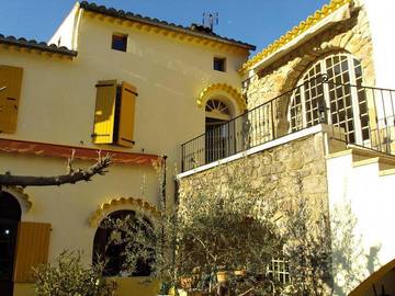 Chambre d’hôte pour 2 personnes, avec terrasse à Banne