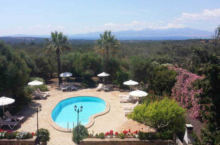 Finca für Gruppen für 12 Personen, mit Garten und Terrasse in Llucmajor