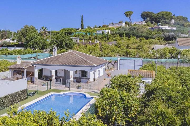 Casa rural para 12 personas, con jardín además de terraza y piscina, Se admiten mascotas - 1