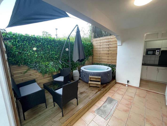 Maison de vacances pour 2 personnes, avec jacuzzi et jardin, animaux acceptés