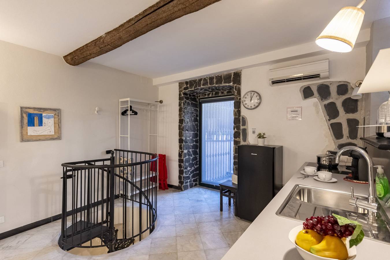 Ganze Wohnung, Charmante Ferienwohnung mit WLAN und Klimaanlage in der Nähe des Agriturismo Bell'Aria in Uscio, Ligurische Küste