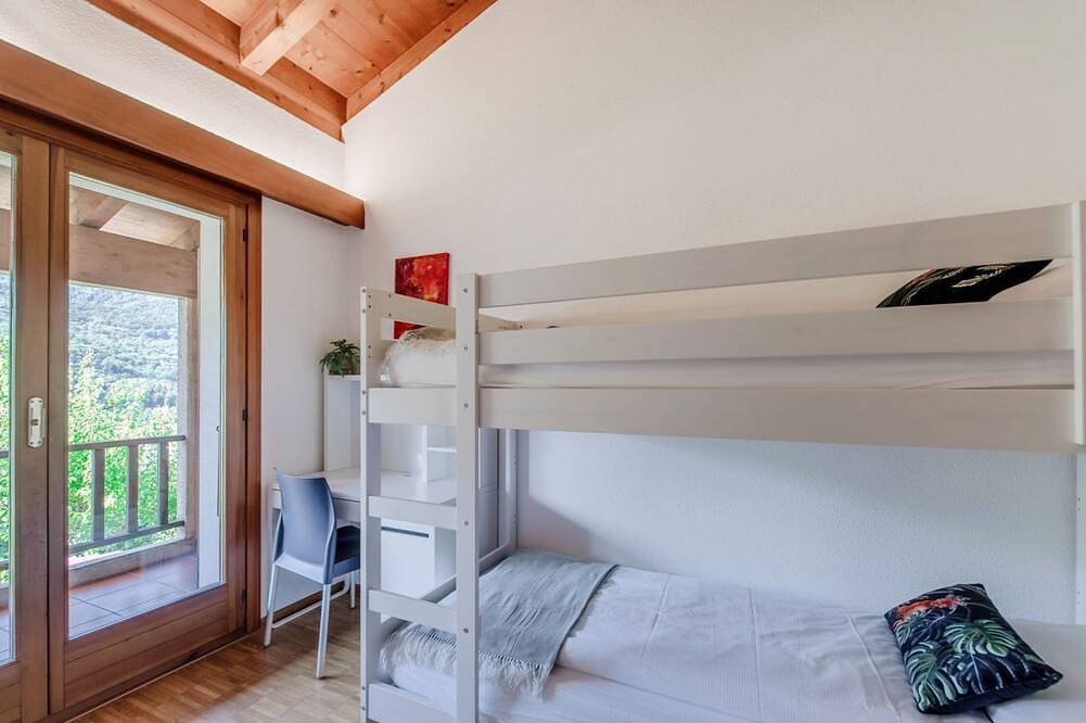 Ganze Wohnung, Zwischen Seen und Natur (Casa Ortensia) in Monteggio, Ticino