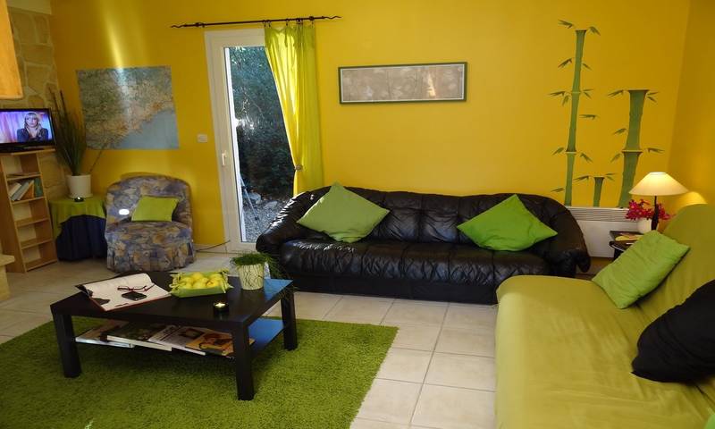 Gîte pour 6 personnes, avec jardin ainsi que piscine et terrasse, animaux acceptés à Notre-Dame-de-Londres - 3