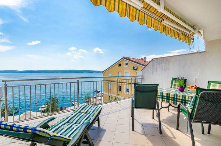 Ferienwohnung für 4 Personen, mit Balkon in Selce