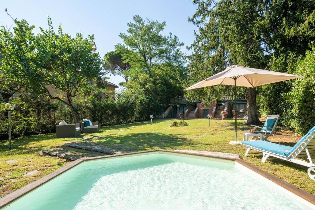Villa with Private Pool in Firenze Centro storico, Firenze