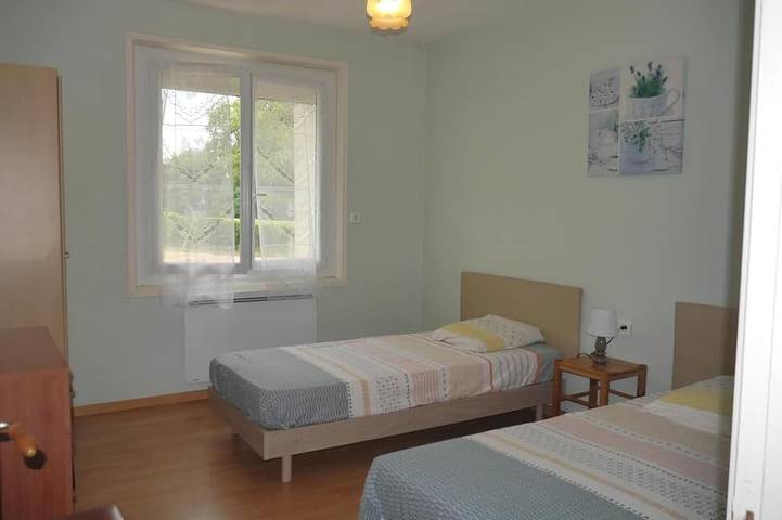 Location de vacances pour 4 personnes, avec jardin à Lussac - 3