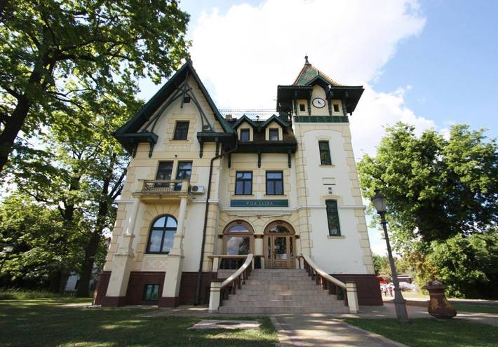 Maison d’hôte pour 2 personnes, avec sauna et jardin ainsi que piscine et jacuzzi, animaux acceptés dans Палић