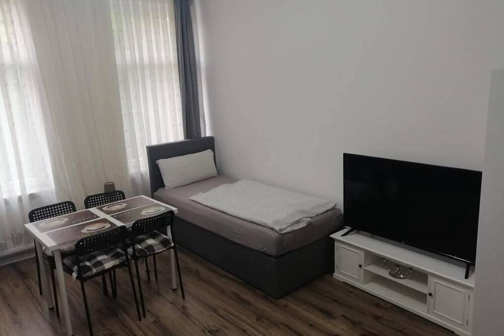 Hel lägenhet, Apartment in Cologne 1B in Kalk (Köln), Köln