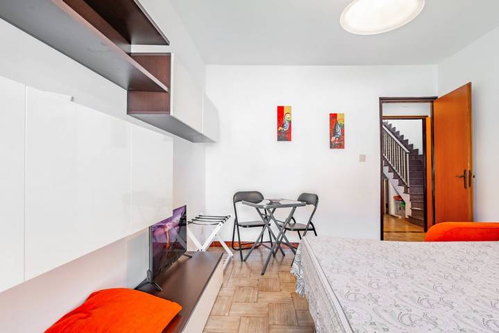 Ganze Wohnung, Ferienwohnung für 2 Personen mit Balkon/Terrasse in Mazzarò, Taormina