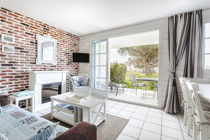 Appartement entier, Vue et face golf port bourgenay, proche mer, foret in Talmont-Saint-Hilaire, Vendée