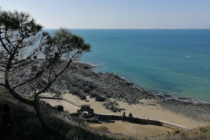 Location de vacances pour 8 personnes, avec Terrasse à Donville-les-Bains