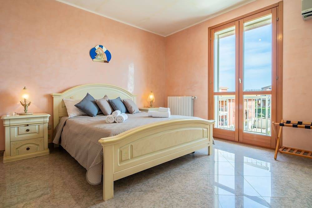 Entire apartment, Germano Holiday House, 160m2 of comfort and sea view in Marzamemi, Pachino
