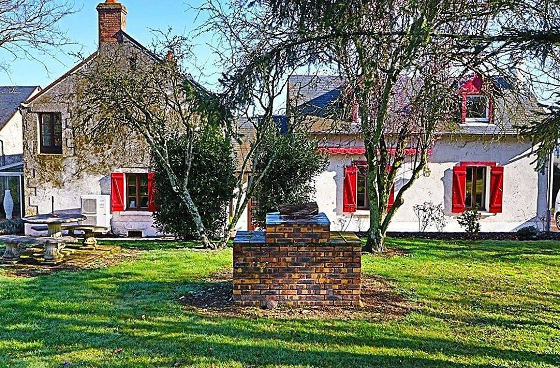 Villa Sancerre 204m² 15P 5Ch 10 lits Parc 4800. Piscine chauffée in Crézancy-en-Sancerre, Région de Bourges