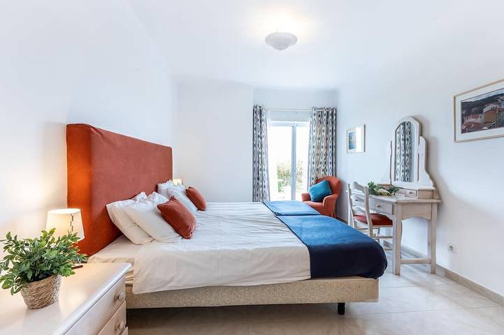 Townhouse da Amarela in Budens, Faro Distrikt