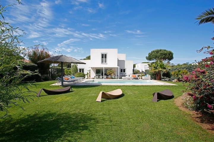 Villa pour 8 personnes, avec jardin et sauna à Calvi