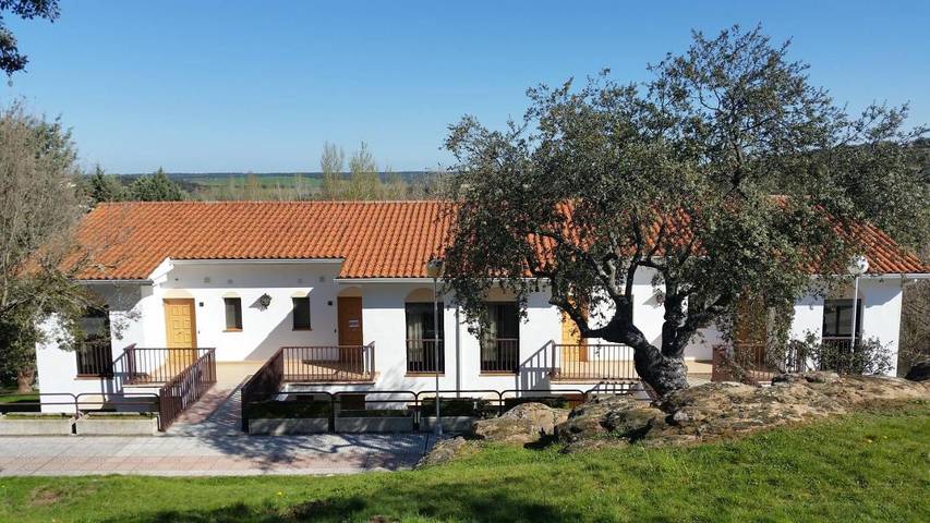 Ferienwohnung für 5 Personen, mit Sauna und Garten sowie Ausblick und Pool - 1