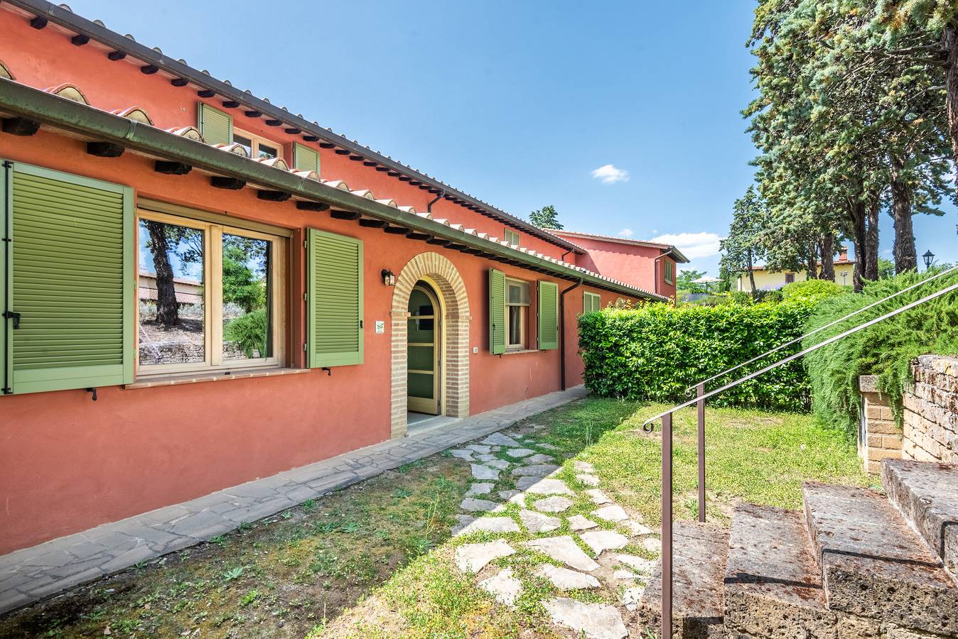 Apartment In A Hotel "Villa Salvia" with Shared Pool, Private Terrace & Wi-Fi in Trequanda, Provinsen Siena