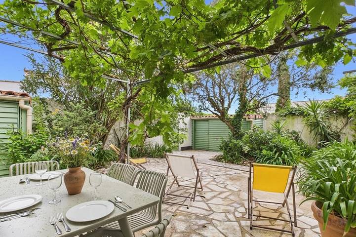 Holiday home for 7 people, with garden - 1