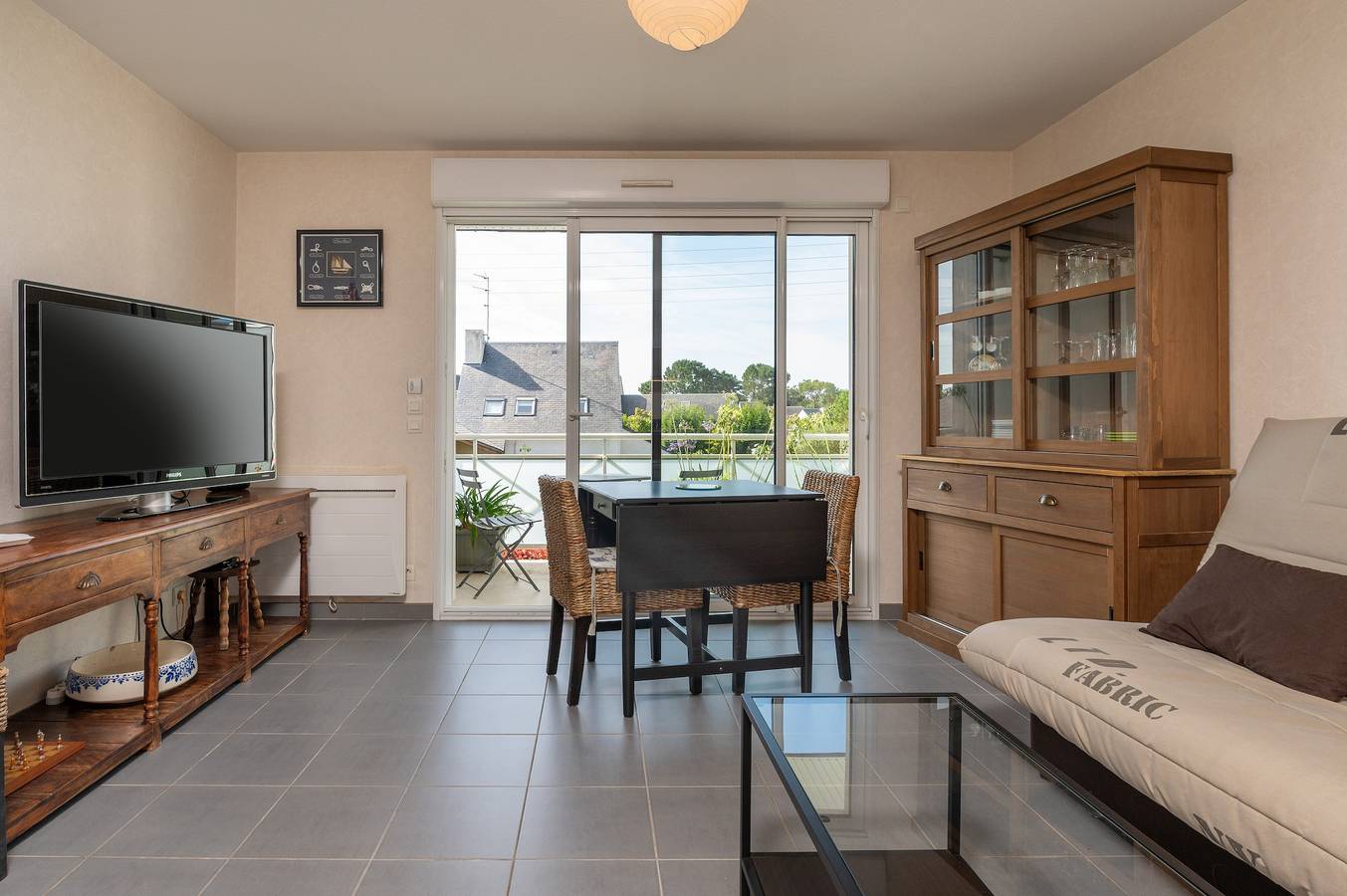 Entire apartment, Apartment 'Résidence Mer Et Pins' with Private Terrace and Balcony in Saint-Philibert, Côte des Mégalithes