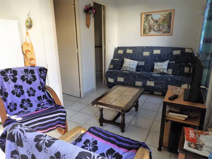 Casa adosada para 6 personas con patio, bbq y wifi en zona tranquila in Grau d’Agde, Agde