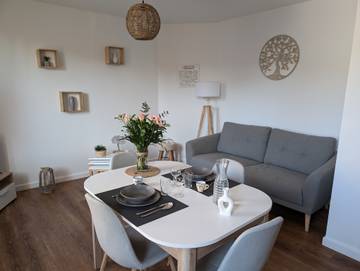 Gîte pour 3 personnes, avec terrasse à Wirwignes