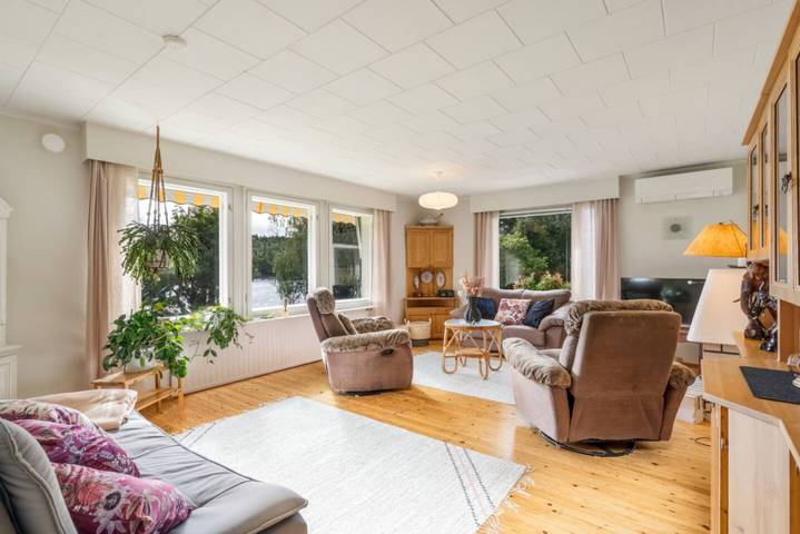 Charming 3Br Home | River Views & Private Sauna in Rovaniemi, Laponia