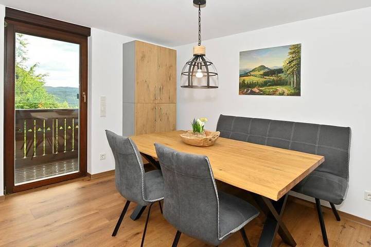 Ferienwohnung für 5 Personen, mit Sauna und Garten sowie Balkon in Poppenhausen - 2