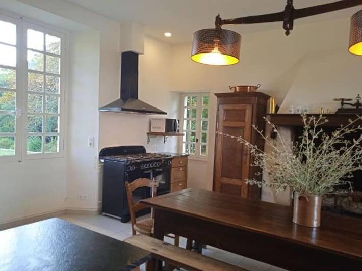 Location de vacances pour 18 personnes, avec vue et jardin à Marigny-Brizay - 4