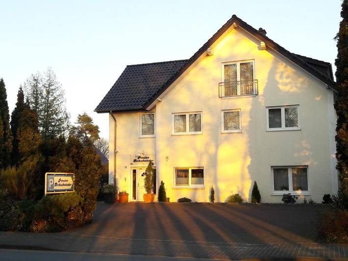 Ferienwohnung, mit Terrasse und Ausblick in Schloß Holte-Stukenbrock - 2