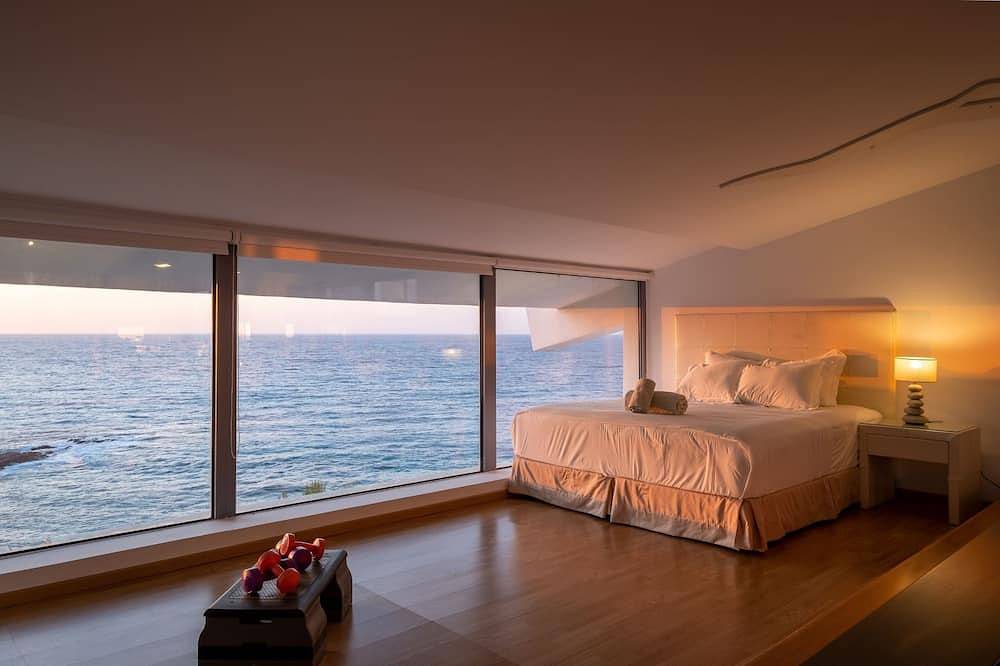Icarus Luxury Beachfront Villa in Ikaria