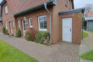 Ferienhaus für 6 Personen, mit Sauna und Terrasse sowie Garten in Dornum