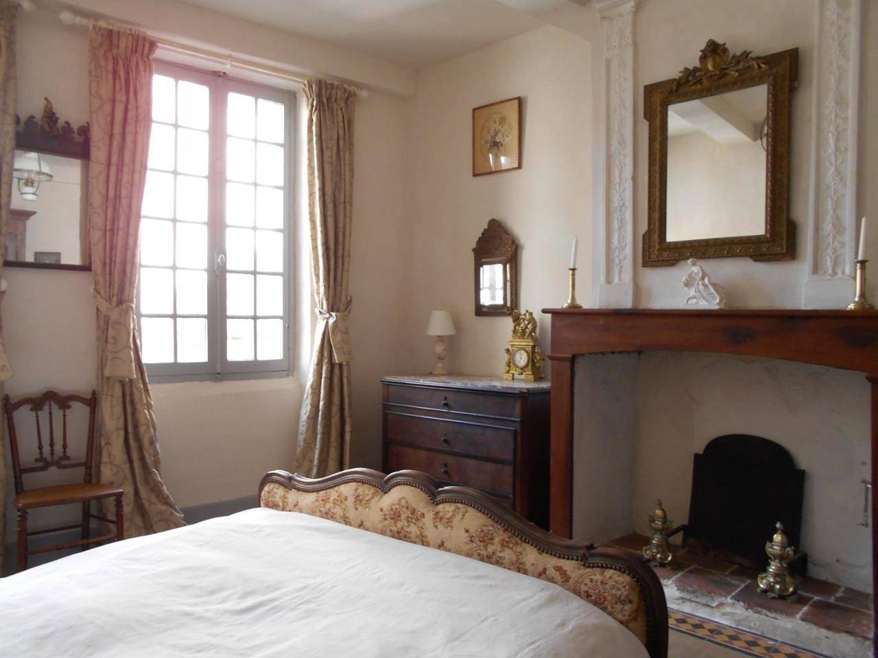 Two-Bedroom Townhouse in Saint-Antonin-Noble-Val, Tarn-et-Garonne