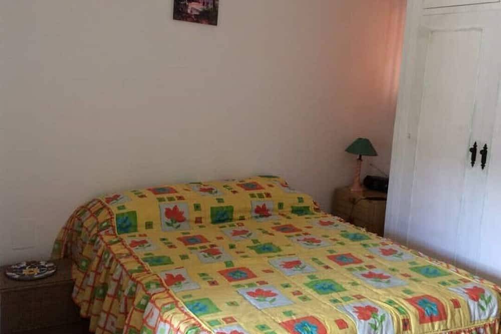 Entire apartment, Benahavis made affordable! in Val de Guadalmina, Benahavís