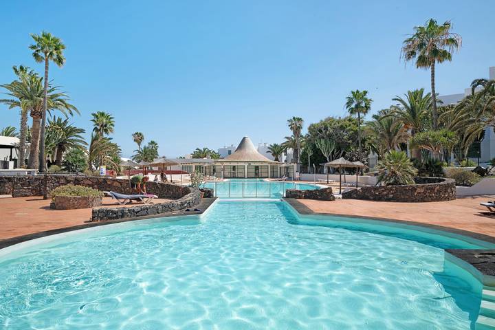 Holiday rental for 2 people, with Garden and Children pool in Costa Teguise