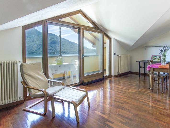 Ferienwohnung für 4 Personen, mit Balkon und Terrasse sowie Garten und Seeblick in Domaso - 4