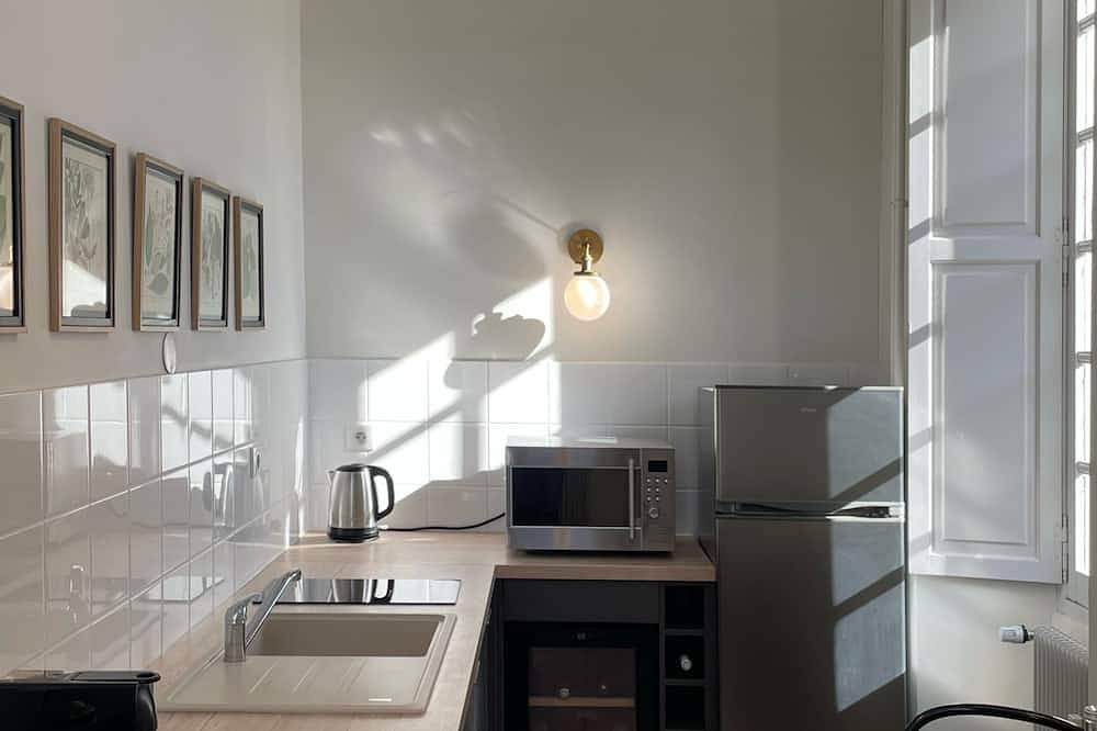 Entire apartment, Elegant Apartment in a 17th-Century Mansion with Ac – Heart of Semur-en-Auxois in Semur-en-Auxois, Montbard region
