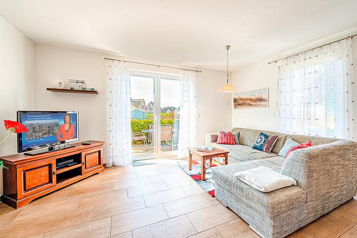 Ferienhaus für 6 Personen, mit Terrasse und Garten sowie Sauna in Neuenkirchen (Rügen) - 2