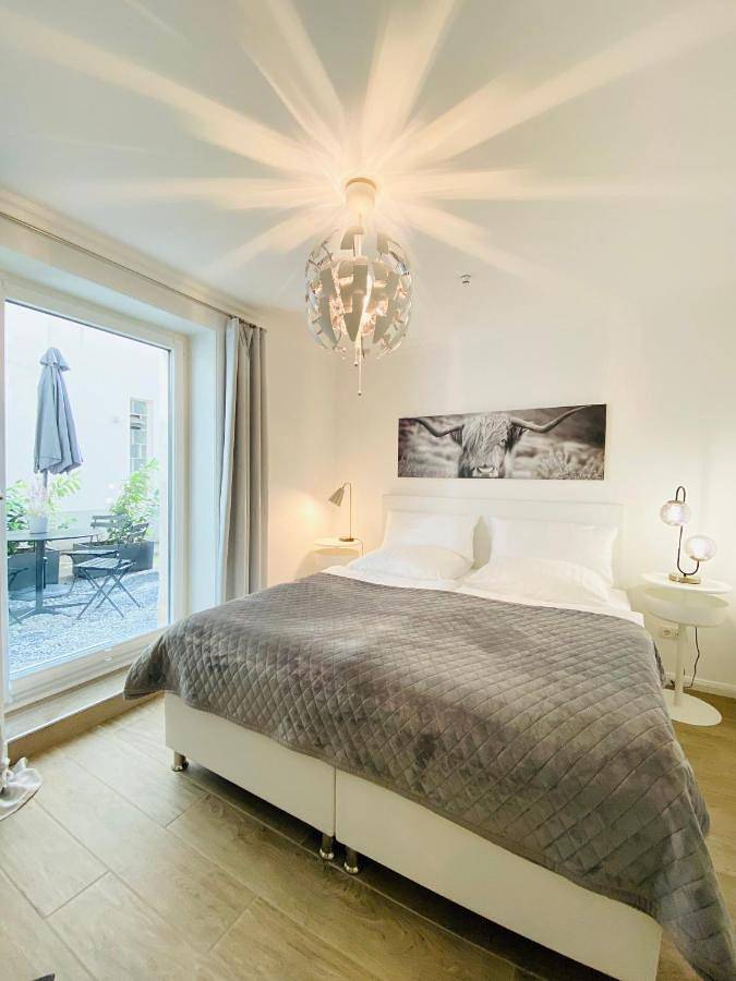 Ganze Wohnung, 3-Raum Apartment Quartier57 Hamburg-Eppendorf in Hamburg Lokstedt, Hamburg