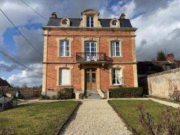 Gîte pour 13 personnes, avec jardin dans Coulonces