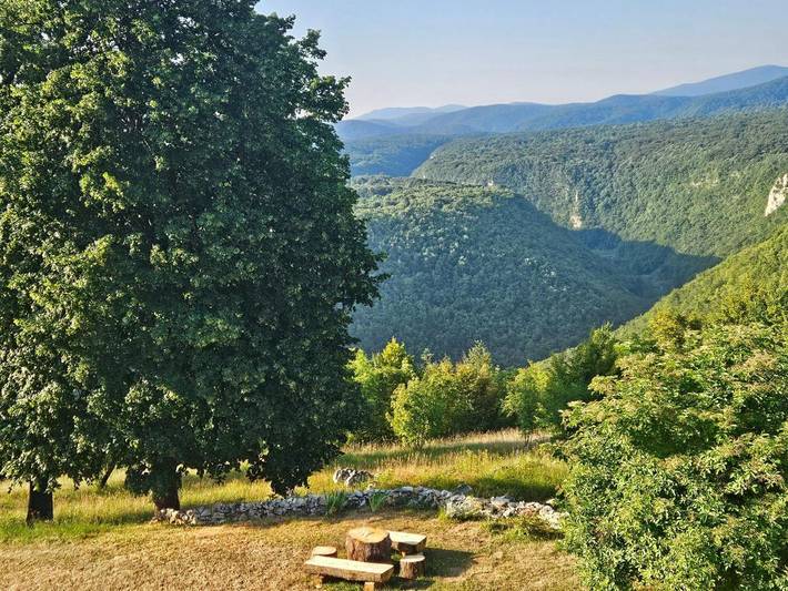 Gîte pour 3 personnes, avec vue ainsi que jardin et vue sur le lac, adapté aux familles dans Poljanak - 2