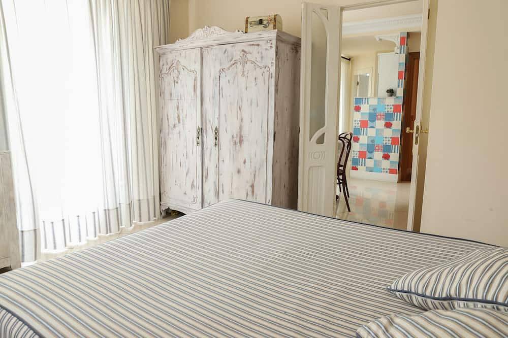 Ganze Wohnung, Balneario-Apartment-Eigenes Badezimmer in Solares, Medio Cudeyo