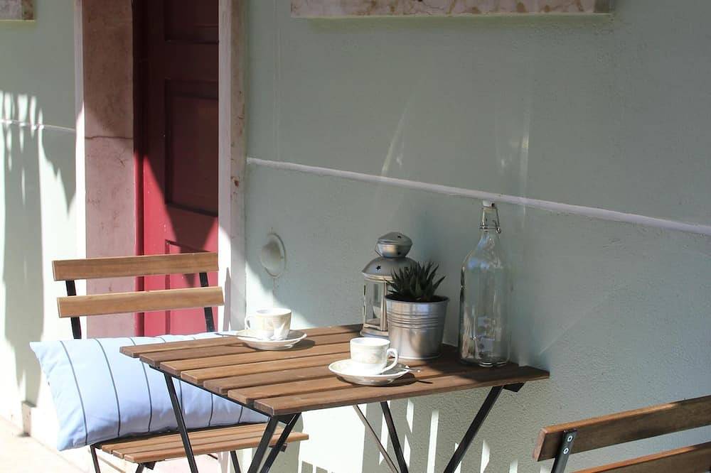 Entire apartment, The ideal place near the Castle * 2Bd Apt Central * in Anjos, Lisbon
