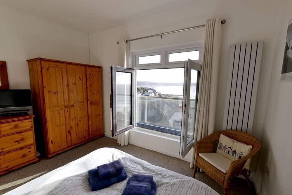Cliff House - peut accueillir 6 personnes dans 3 chambres in Woolacombe, Devon