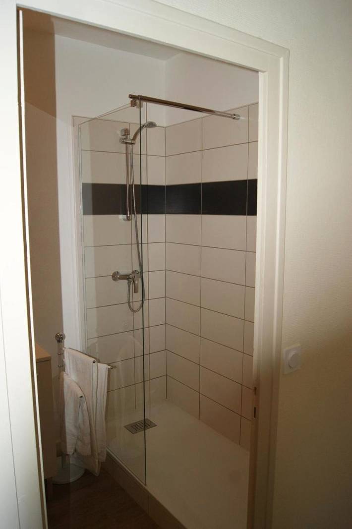 Hôtel pour 4 personnes, avec terrasse à Château-Renault - 3