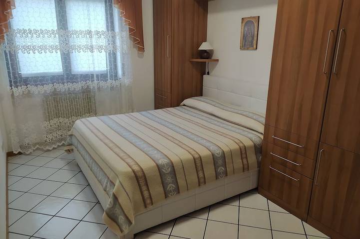 Apartamento entero, 2 min from the historic center. Small apartment in quiet area with balcony. in Riva del Garda, Montañas Garda